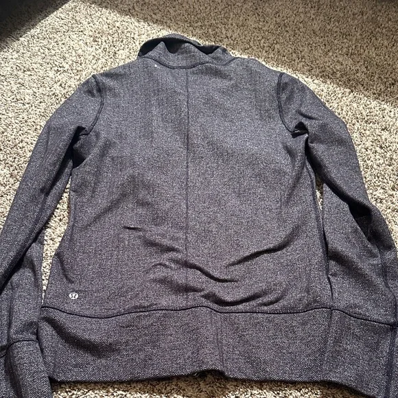 Women's Lululemon Jacket - Picture 6 of 9
